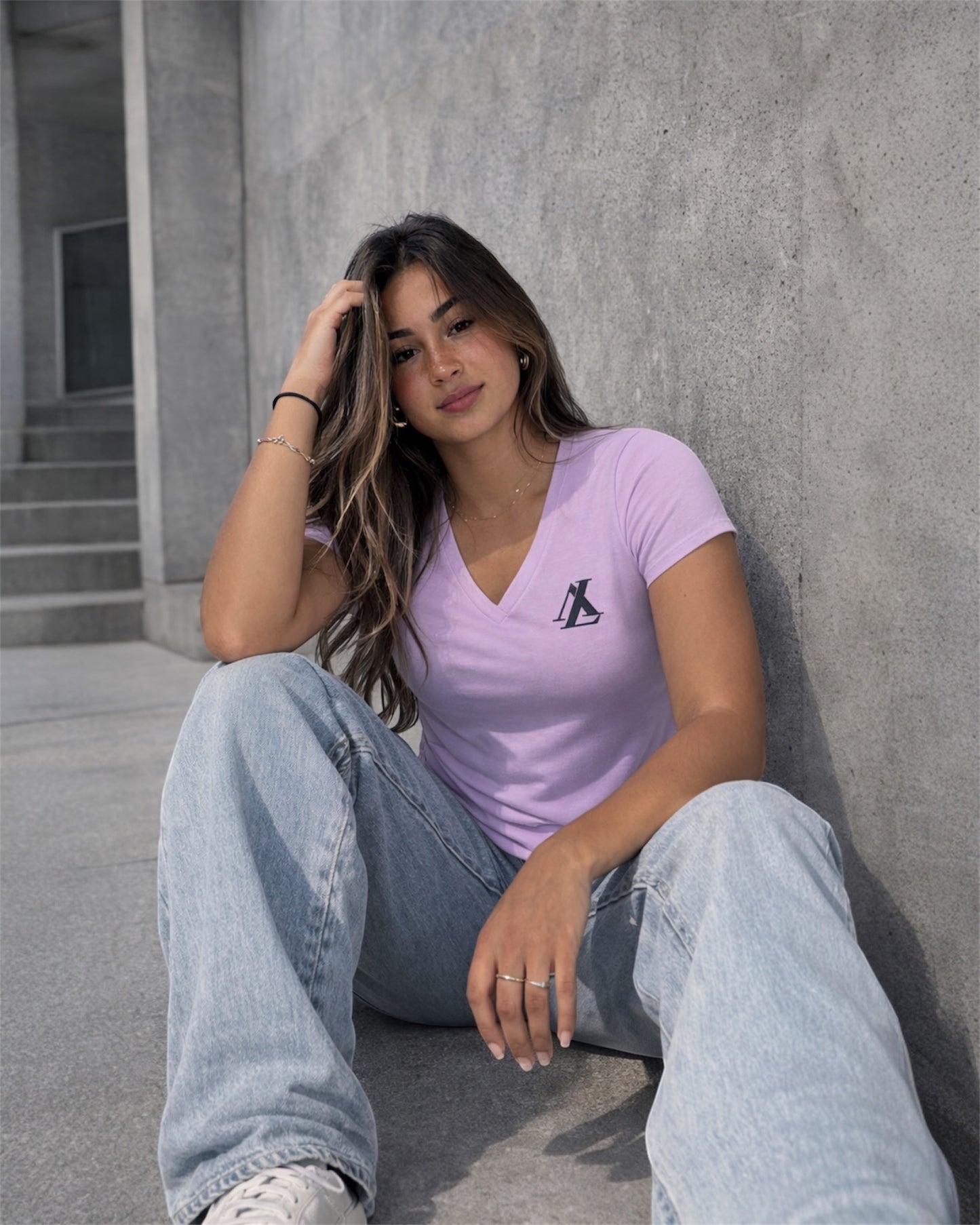 Ideal V-neck